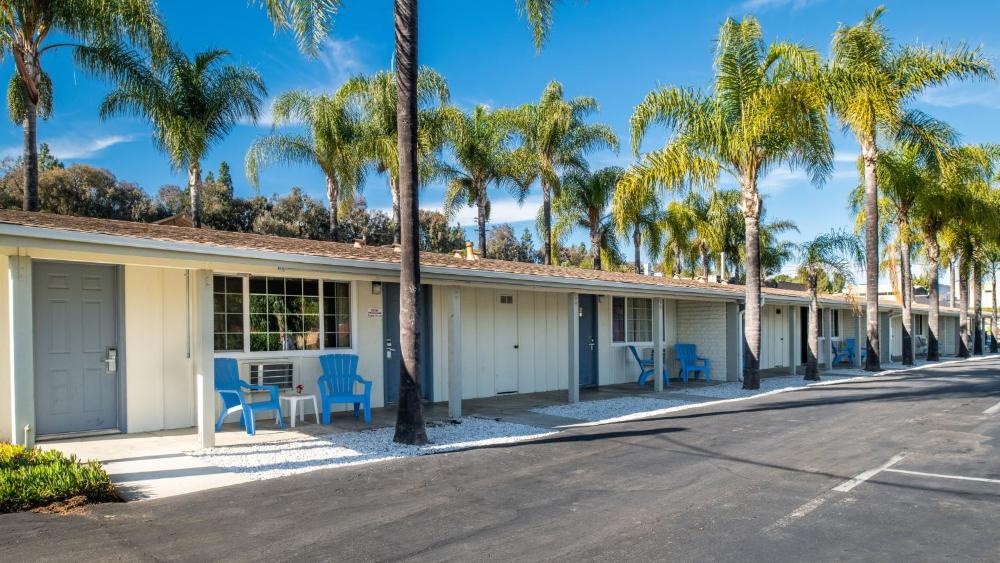 Fallbrook Country Inn