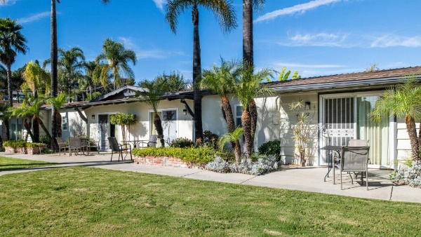 Fallbrook Country Inn image 16