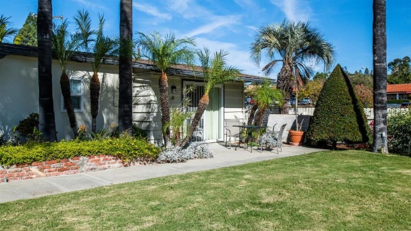 Fallbrook Country Inn image 27